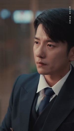 月光永不坠落(61集) 月光永不坠落(61集)短剧热映全集免费刷