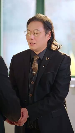 重回职场我在隔壁当老大(62集) 重回职场我在隔壁当老大(62集)短剧宝藏全集限免看