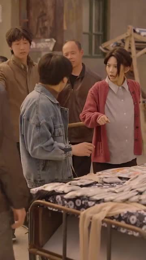 重回八零:守护妻女奔小康(83集) 重回八零:守护妻女奔小康(83集)短剧结局合集限免刷