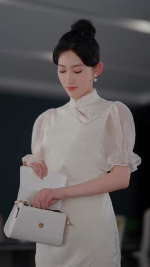 跨越千年的霓虹光(59集) 跨越千年的霓虹光(59集)短剧限免全集任你点
