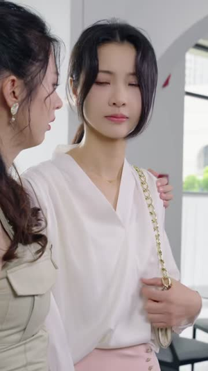 离婚后我被顾先生宠上天(94集) 离婚后我被顾先生宠上天(94集)短剧全集VR沉浸版